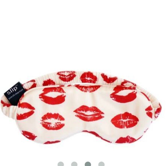 COPY - COPY - COPY - SLIPSilk Sleep Mask, Red Kisses - Picture 3 of 7